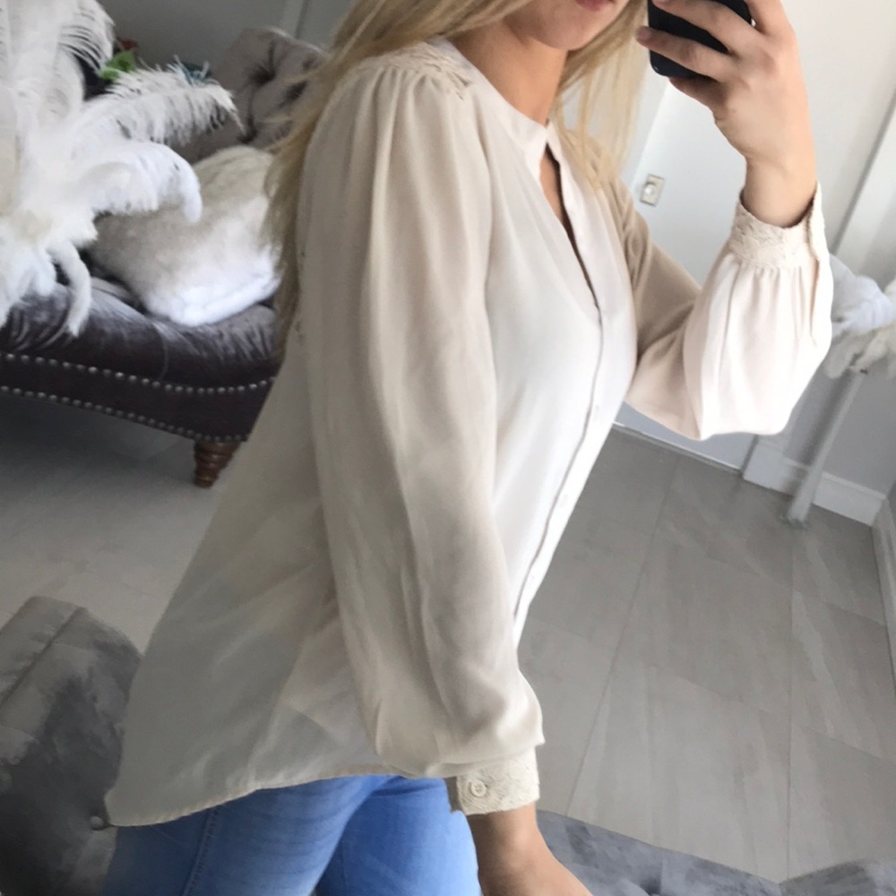Button down - Picture 2 of 7